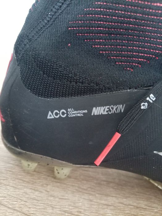 NikeSkin fotbal HyperVenom