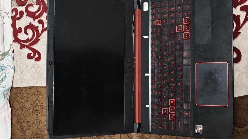 Acer Nitro A515-43 Series