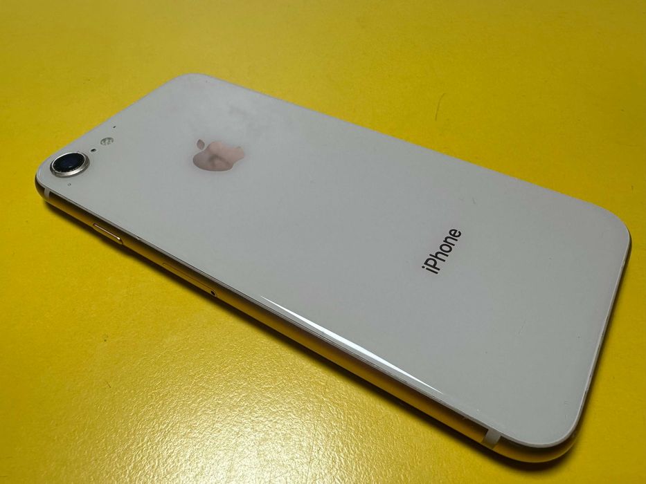 Apple iPhone 8 64G Gold