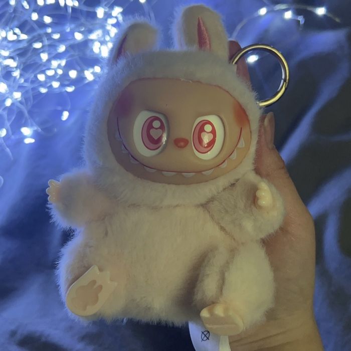 Продаю Лабубу игрушки и т.д.