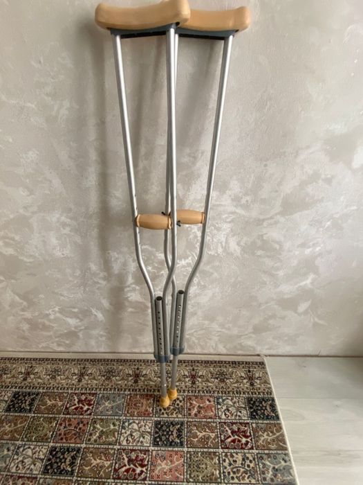 Костыли алюминивые