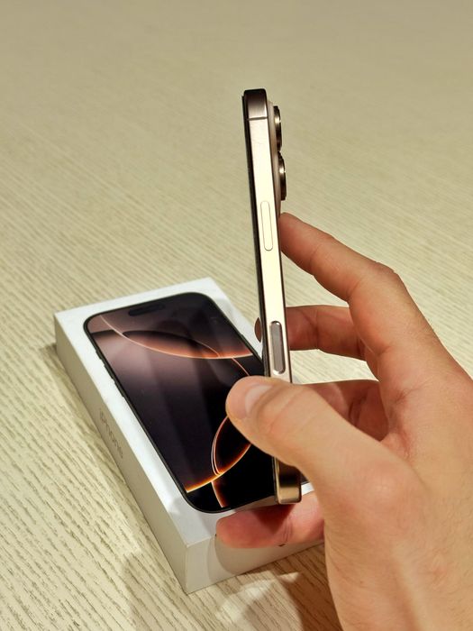 IPHONE 16 PRO 256 gb.