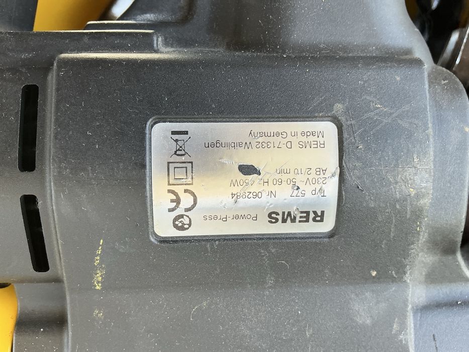Vind presa sertizare Rems electrica 2025 folosita o singura data la o lucrare cu bacuri V15,18,22,28,35