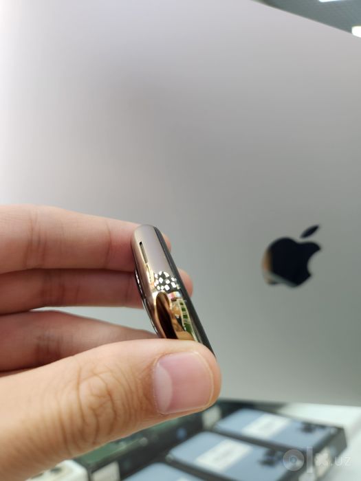 Apple Watch 9 45mm Gold Milanese
