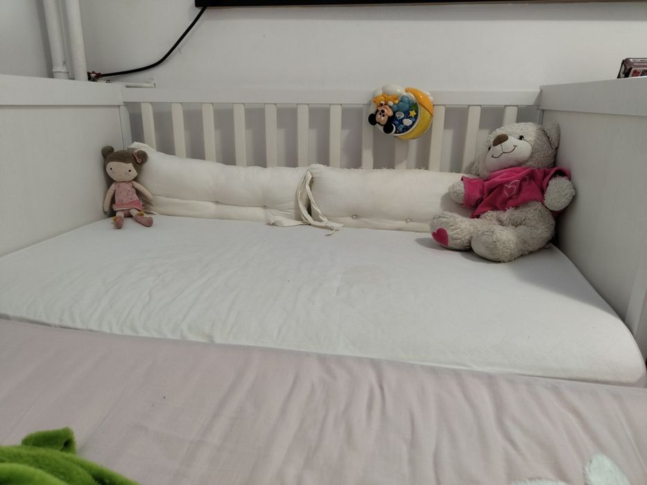Pat bebeluși ikea