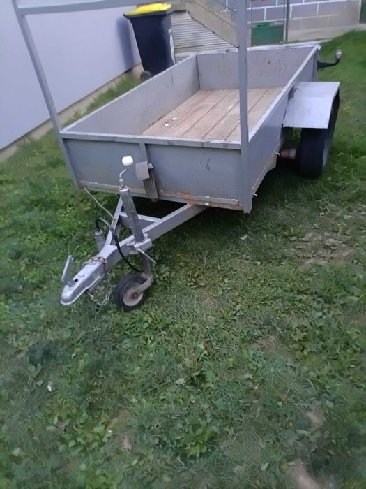 Remorcă de 750kg cu acte la zi
