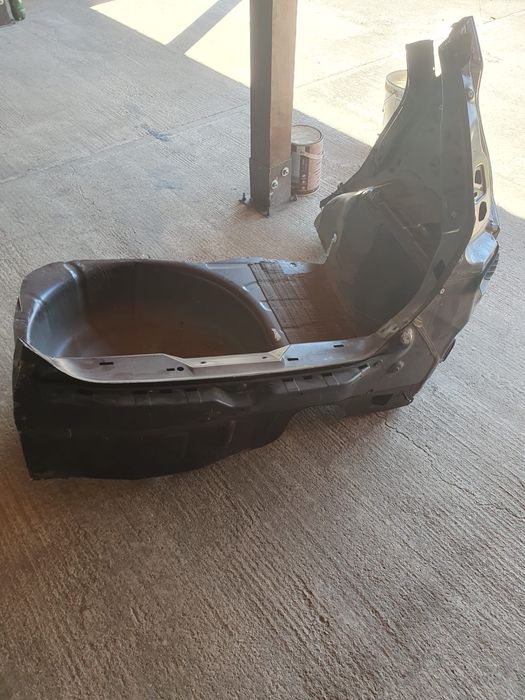 Aripă dreapta spate Ford Fiesta mk6