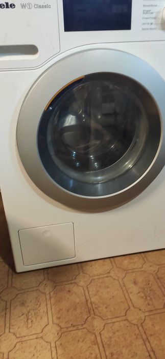 Miele W1 Classic за части без долна платка