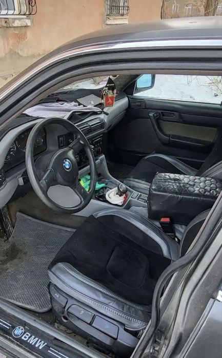 Продам бмв е34 525i