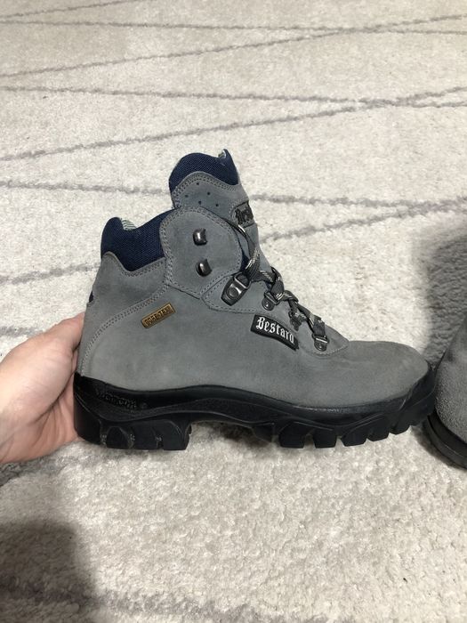 Bocanci drumetie bocanci iarna Bestard 38 talpa vibram  membrana gore