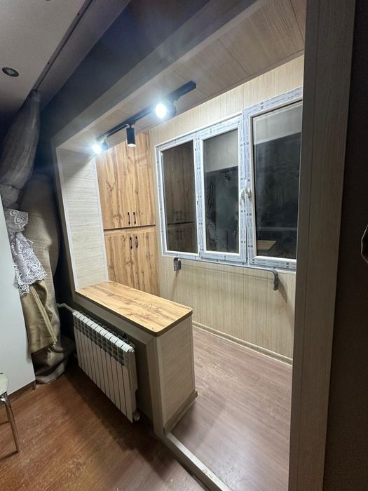 срочно цена снижена продам. Квартиру.