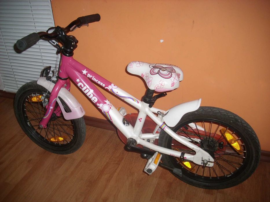 CUBE 16" USA АЛУМИНИЕВ  детски велосипед,колело +спомагателни.Идеален.