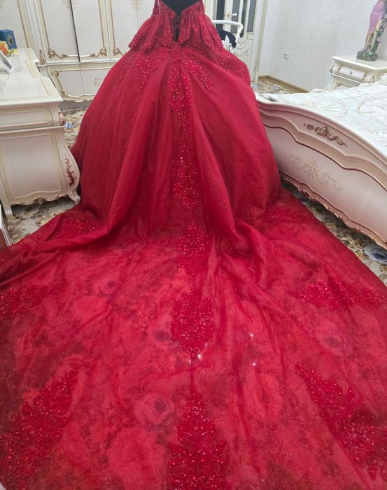 Королевское шикарное платье