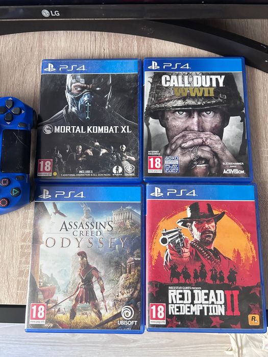 Consola PS4 - 1TB - Limited edition Call of Duty + 5 manete + 4 jocuri