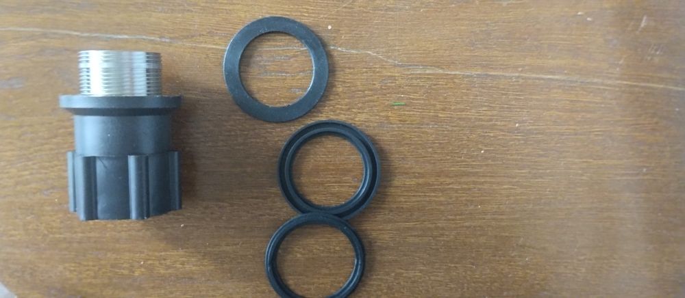 Продам смеситель для кухни