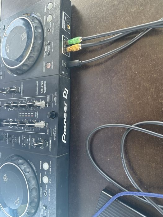 Продам срочно контроллер ddj 400