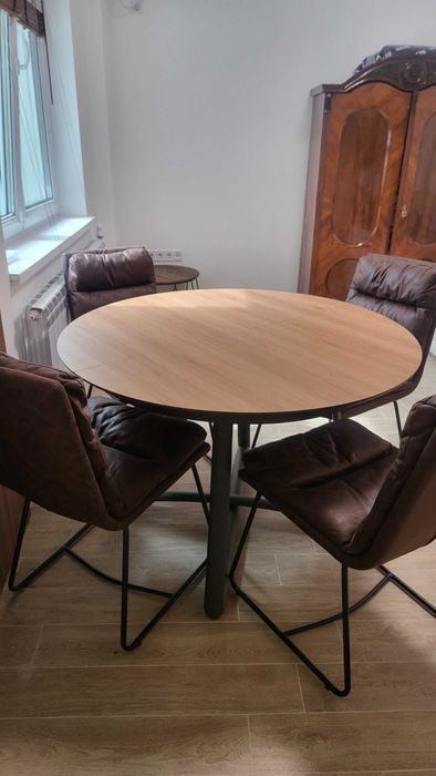 Отдавам 2стаен обзаведен лукс топ център