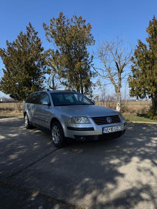 Vând Volkswagen Passat B5