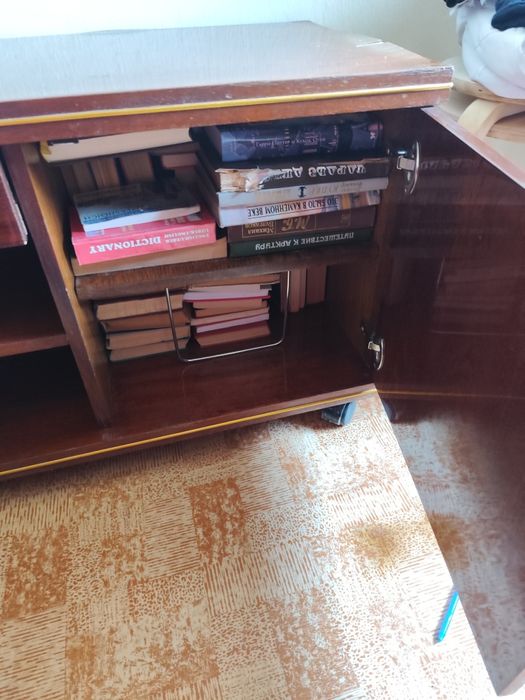 Тумба СССР  на колесах