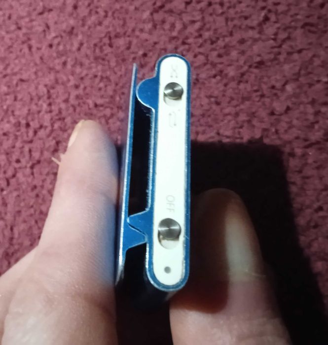 Ipod shuffle работещ