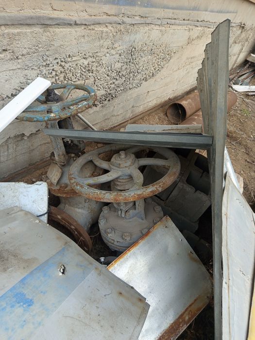 Задвижки и вентиля бу