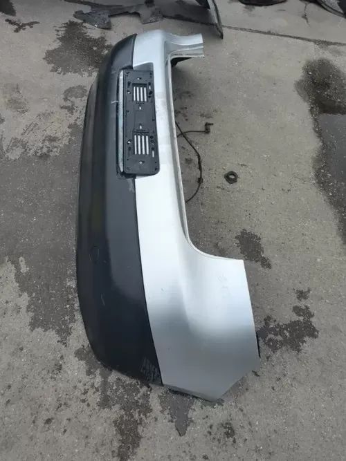 Bara spate Volkswagen Golf 5 Hatchback scurt
