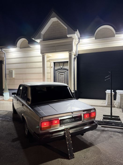 Ваз 2107 сотилади