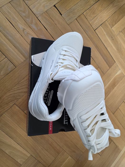 Дамски обувки Skechers номер 41.5