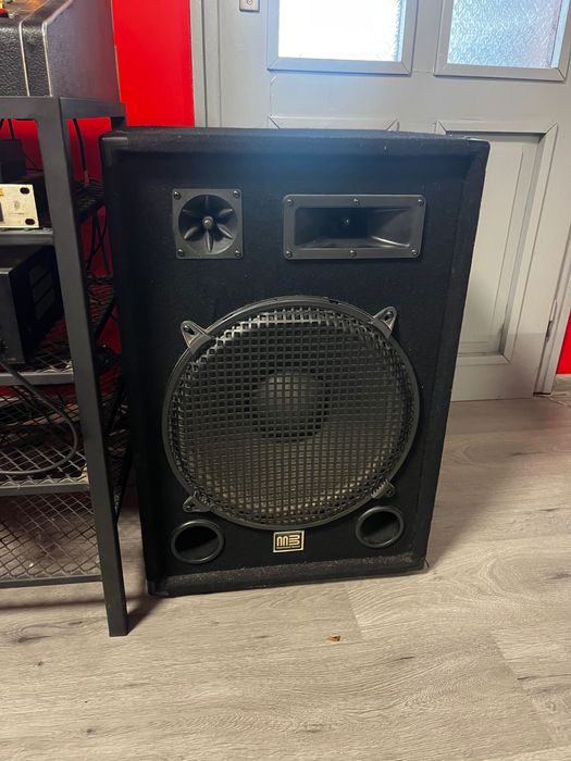 Продавам музикално узвочение