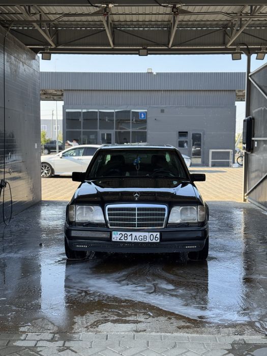 Mercedes Benz E 320
