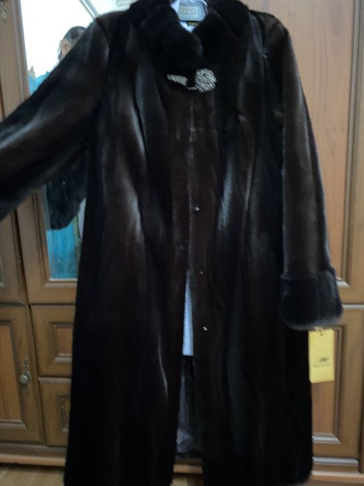 Продаю новую шубу