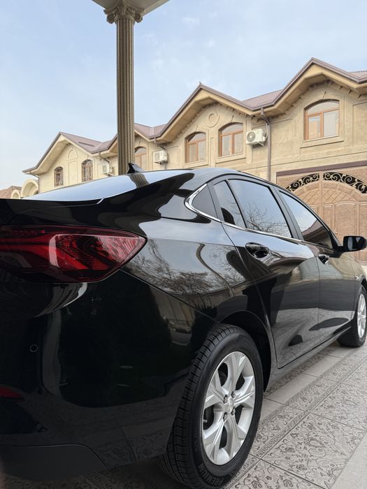 Chevrolet Onix 2024 — 3