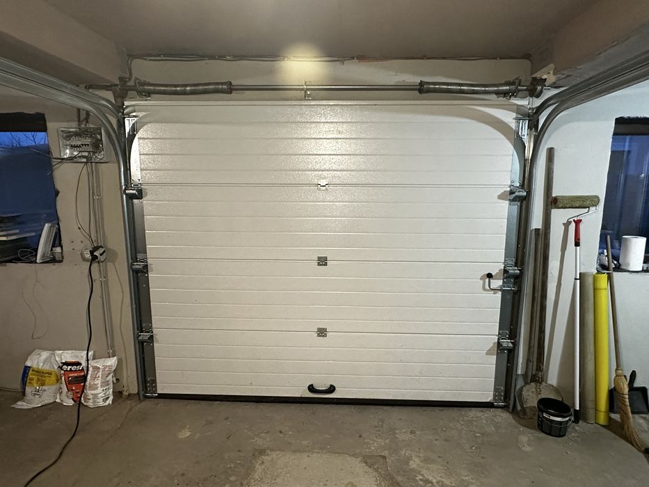 Usa garaj sectionala