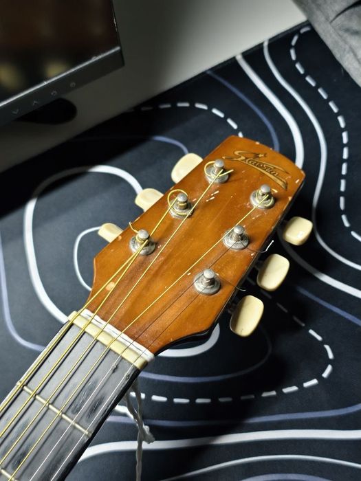 СРОЧНОО!!! Гитара Сатылады