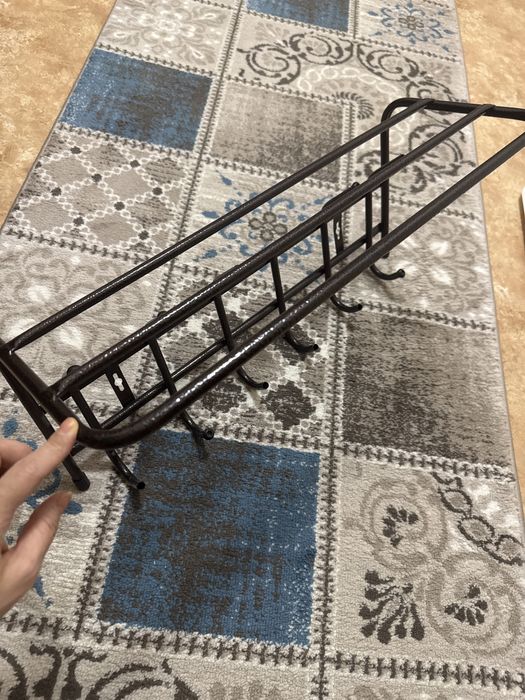 Вешалка в отличном состояний.