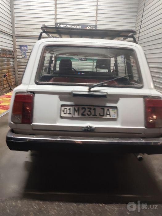 Vaz 2104 sotiladi