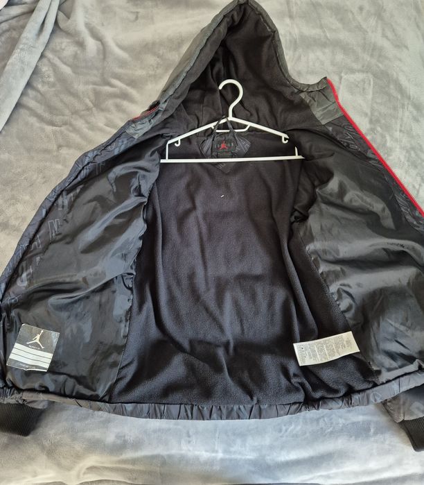 Vand geaca copii Jordan marime 163-175 cm