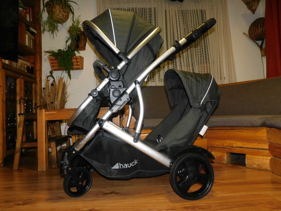 Carucior gemeni sau frati cu varste apropiate Hauck Duett 2