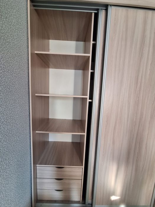 Продам шкаф-купе