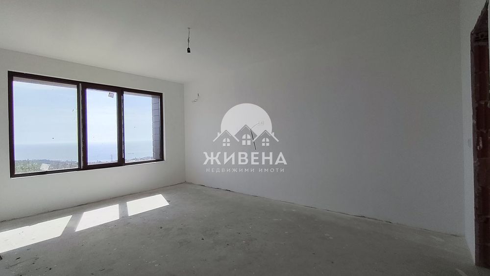 Нова триетажна къща, м-т Акчелар, РЗП: 240 кв.м, двор: 520 кв.м