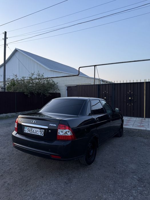 Продам Приору 2