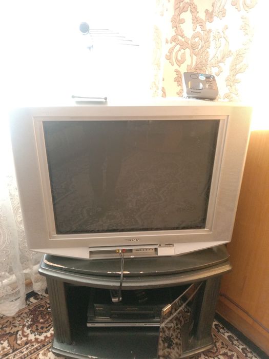 Продам телевизор б/у SONY 10 000 тг
