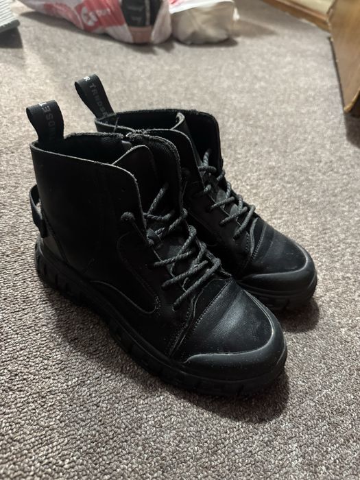 Продам обувь, почти повые