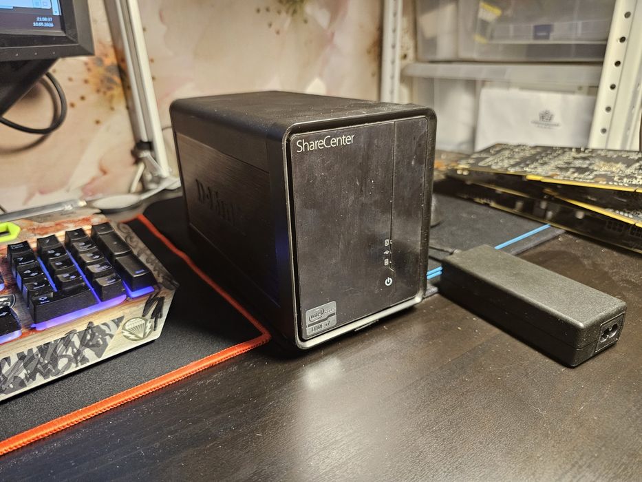 NAS D-link DNS-325 сетевое хранилище