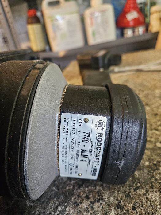 Slefuitor pneumatic nou