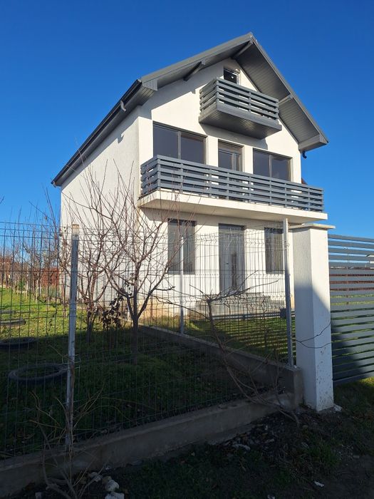 Vila de vânzare P+1+M mangalia