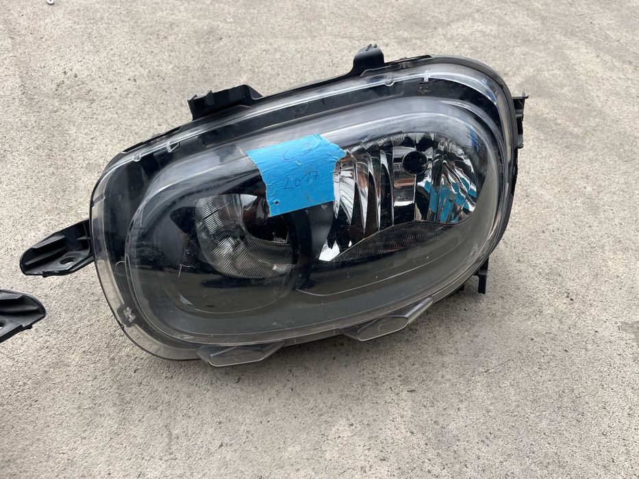 Фар Citroen C3 2017 ляв и десен