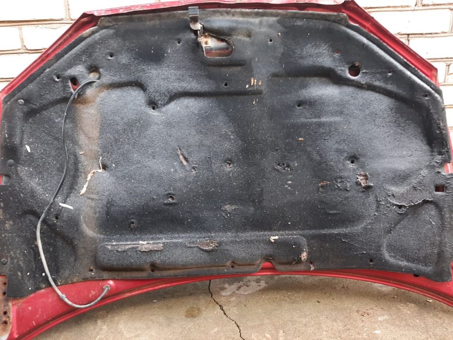 Продам Капот от калины