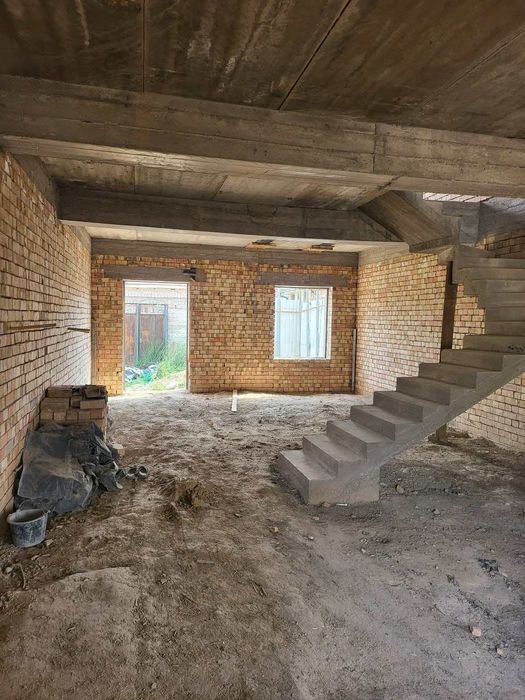 Яшнобод т. Срочно уй сотилади