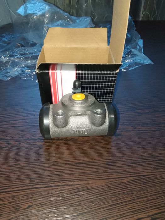 Тормозной цилиндр, новый.